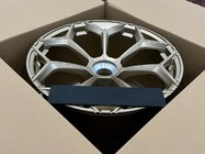 Lamborghini Aventador 2011–2022 Kované OEM disky R20/R21 V8 (4 ks) fotografia 4