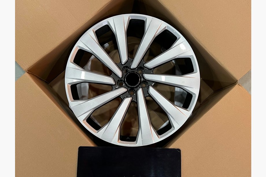 Range Rover V L460 2021– Kované disky OEM R23 V3 (4 ks) Image