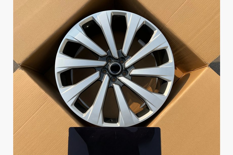 Range Rover V L460 2021– OEM kované disky R23 R24 V2 (4 ks) Image