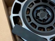 Land Rover Defender 2019– Kované disky OEM R22 V2 (4 ks) fotografia 9