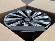Range Rover V L460 2021– Kované OEM disky R22 (4 ks) fotografia 5