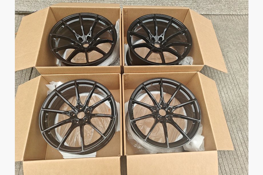 McLaren 540C/570S 2015–2020 OEM kované disky R19 R20 V1 (4 ks) Fotografia 6