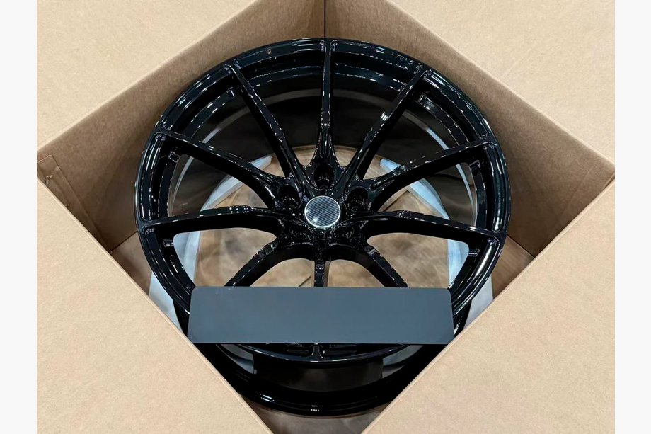 McLaren 540C/570S 2015–2020 OEM kované disky R19 R20 V1 (4 ks) Fotografia 2