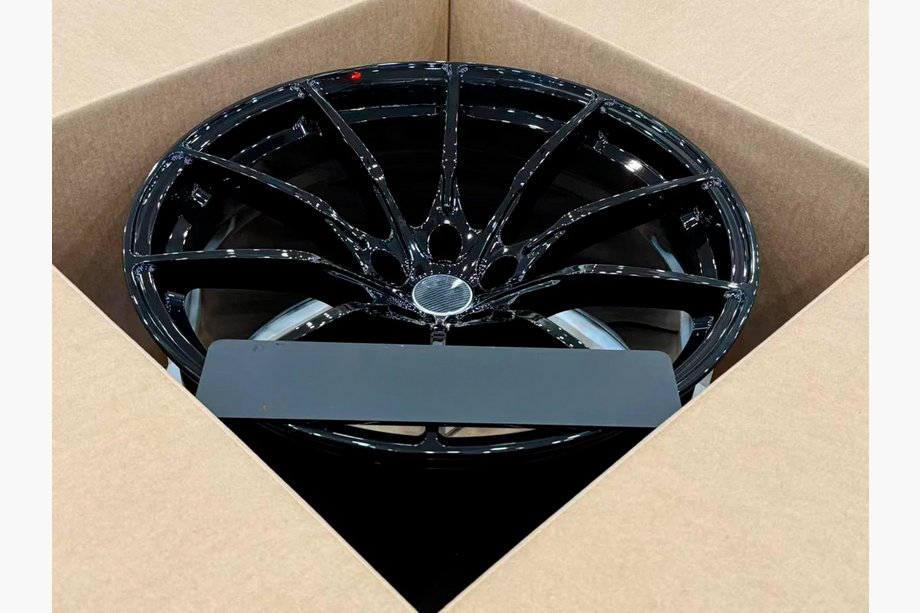 McLaren 540C/570S 2015–2020 OEM kované disky R19 R20 V1 (4 ks) Fotografia 4