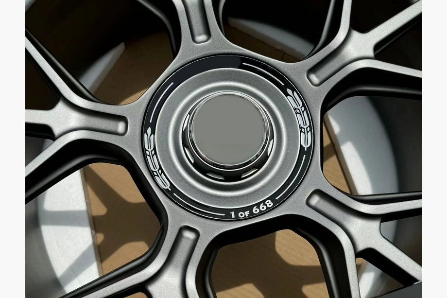 Mercedes AMG GT C190/R190 2014–2022 Kované OEM disky R19 V1 (4 ks) Fotografia 6
