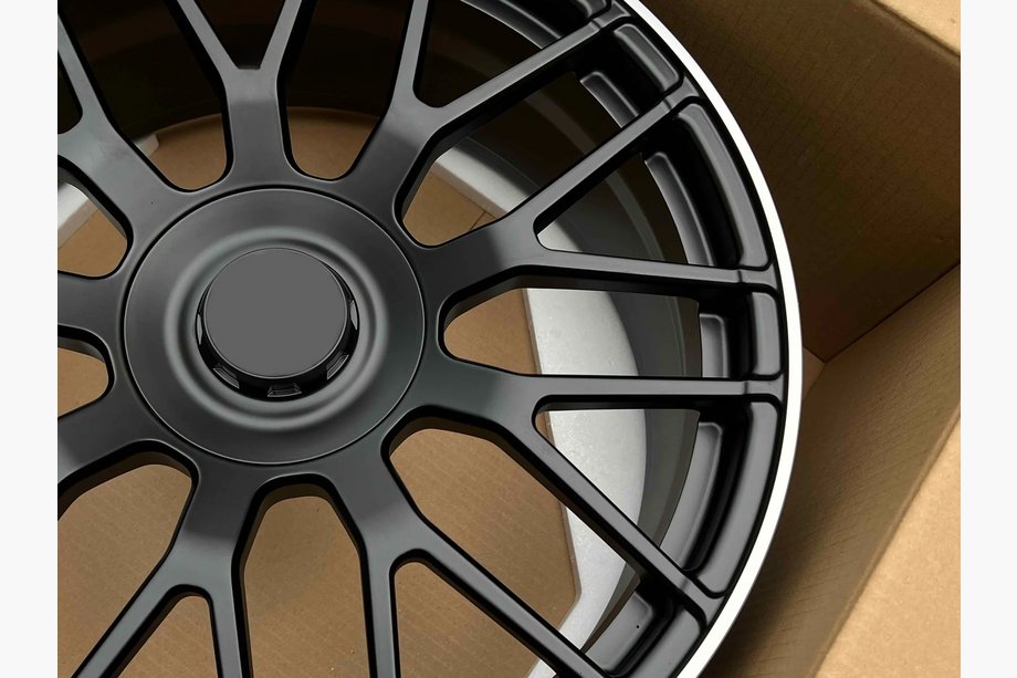 Mercedes C-class W205 2014–2021 Kované OEM disky R19 V1 (4 ks) Fotografia 4