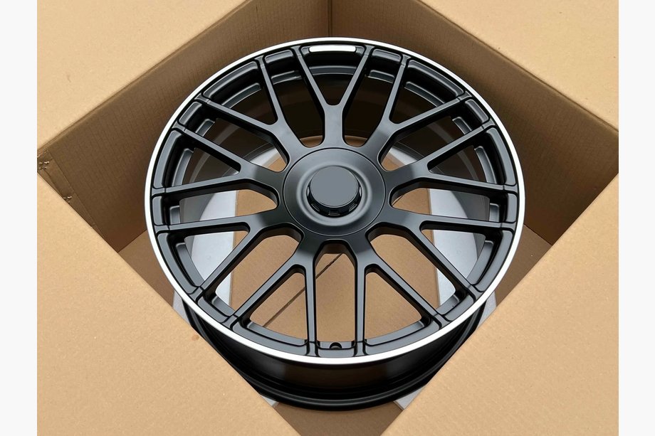 Mercedes C-class W205 2014–2021 Kované OEM disky R19 V1 (4 ks) Fotografia 3