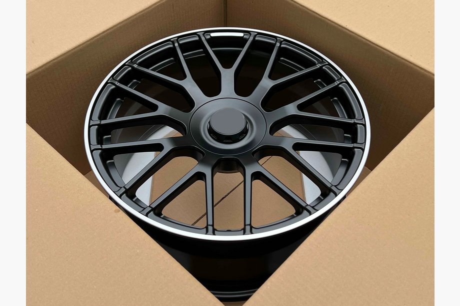 Mercedes C-class W205 2014–2021 Kované OEM disky R19 V1 (4 ks) Fotografia 2