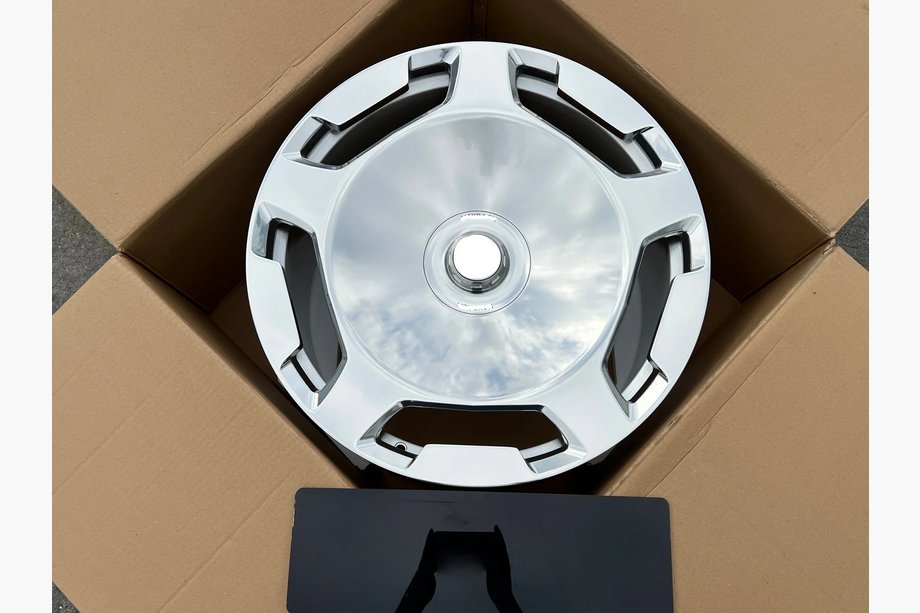 Mercedes S-class W223 2020– Kované disky OEM R22 V4 (4 ks) Image