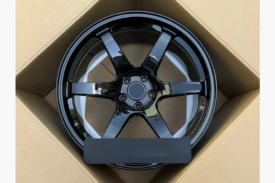 Nissan GT-R 2008–2025 Kované disky OEM R20 V1 (4 ks) Image