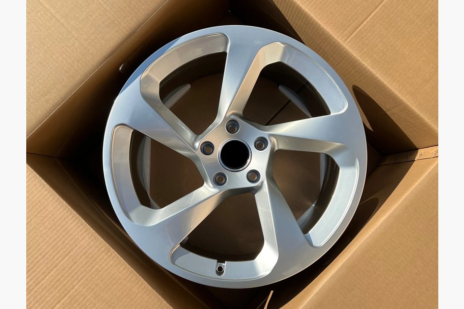 Porsche 911 (992) 2018– Kované OEM disky R20/R21 V11 (4 ks) Image