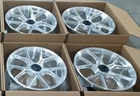 Porsche 911 (992) 2018– Kované OEM disky R20 R21 V27 (4 ks) fotografia 7