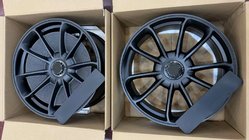 Porsche Boxster/Cayman 982 (718) 2016– Kované disky OEM R20 V5 (4 ks) fotografia 9