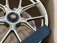 Porsche Cayenne 2018– Kované OEM disky R22 V9 (4 ks) fotografia 11