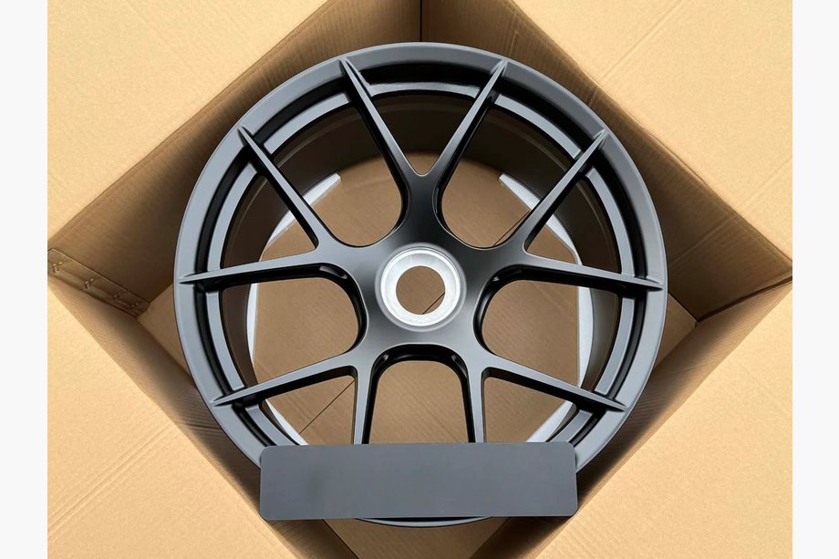 Porsche 911 (992) 2018– Kované OEM disky R20/R21 V43 (4 ks) Image
