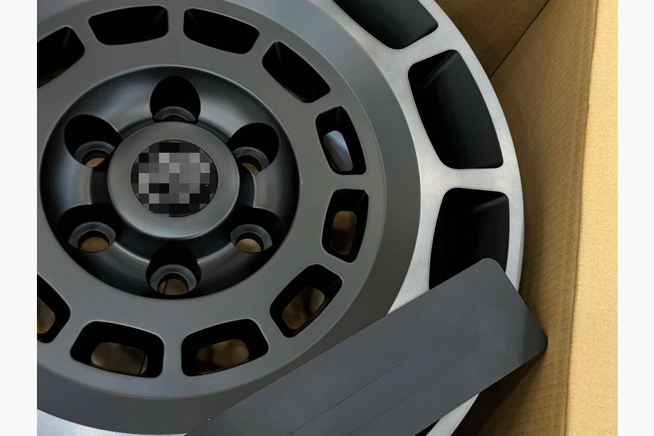 Toyota Land Cruiser 300 2021– Kované disky OEM R20 V2 (4 ks) Fotografia 7