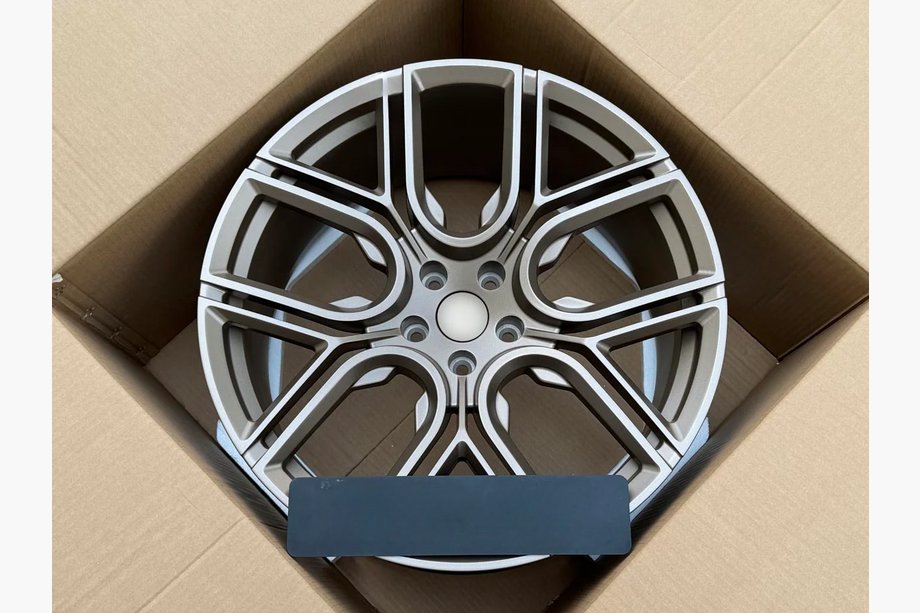 Xiaomi SU7 2023– Kované OEM disky R20 (4 ks) Fotografia 2