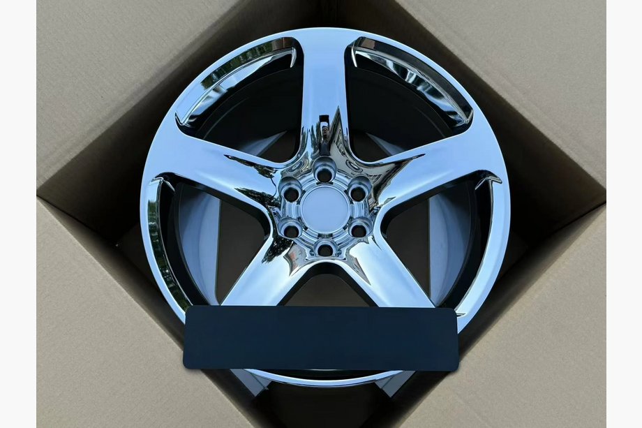Dodge Viper 1996–2002 OEM kované disky R18 (4 ks) Image