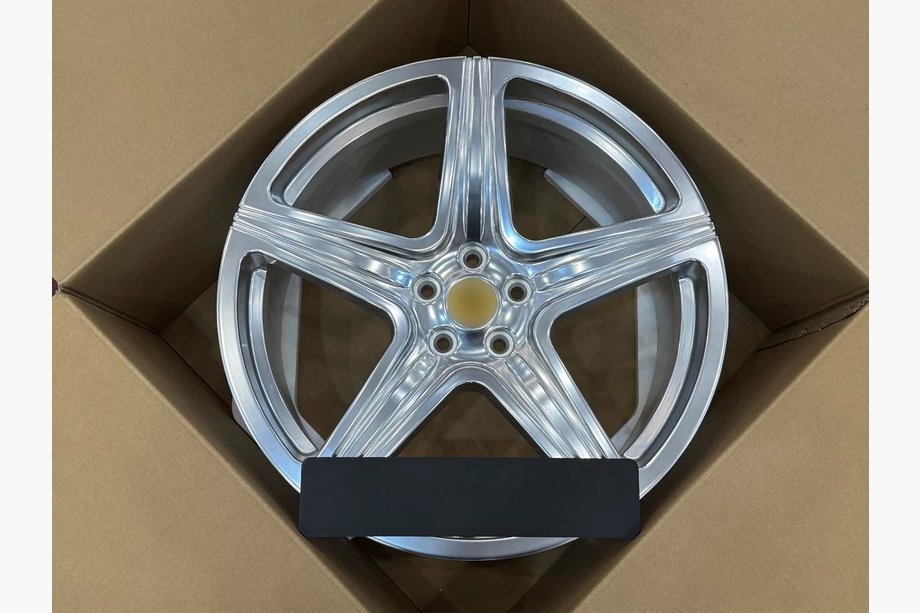 Ferrari 550 Kované disky OEM R20 V2 (4 ks) Image