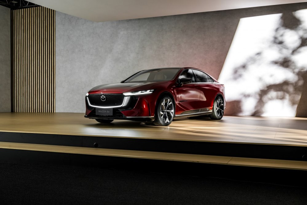 Recenzia Mazda 6e: Technické parametre, výbava a fotografie