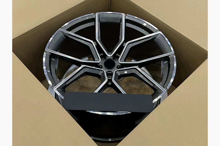 Lotus Emeya Kované disky OEM R20 V7 (4 ks) Fotografia 5