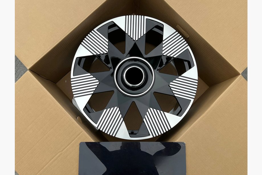Rolls-Royce Spectre 2023– Kované OEM disky R22 (4 ks) Image