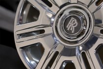 Rolls-Royce Spectre 2023– Kované disky OEM R22 V2 (4 ks) fotografia 4