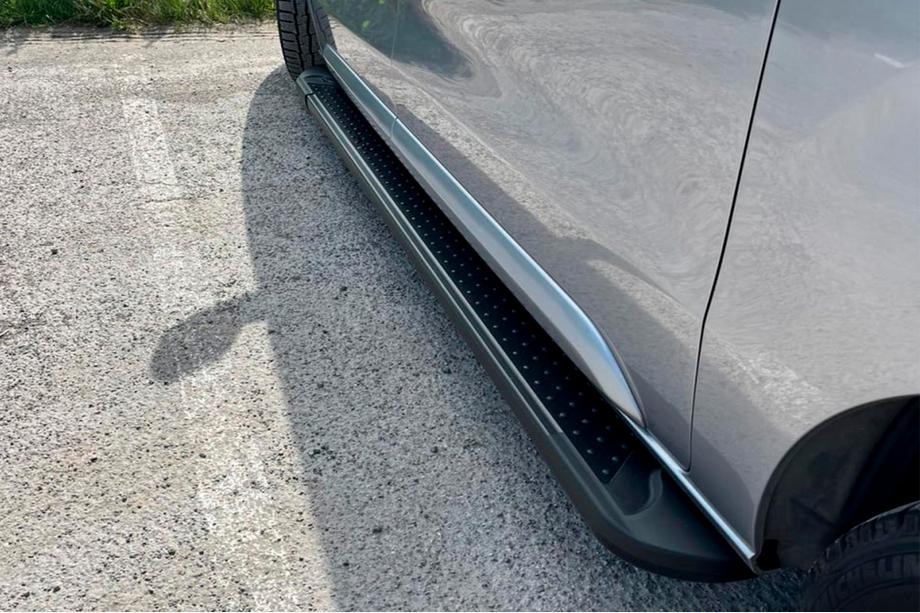 Fiat Scudo 2022– Bočné nášľapy Allmond Black (2 ks, hliník) XL – dlhý rázvor Fotografia 2