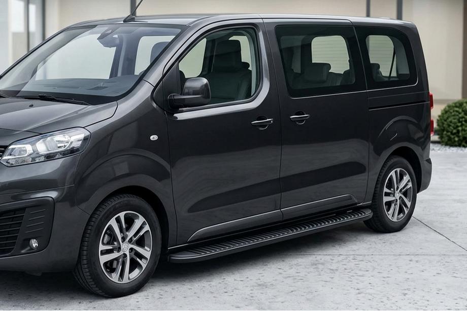Fiat Scudo 2022– Bočné prahy Tayga Black (2 ks, hliník) Image