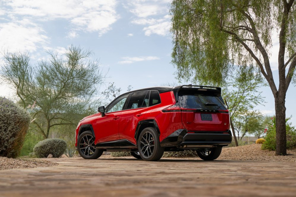 Toyota RAV4 GR Sport Plug-in Hybrid 2026: Prehľad šiestej generácie Fotografia 3
