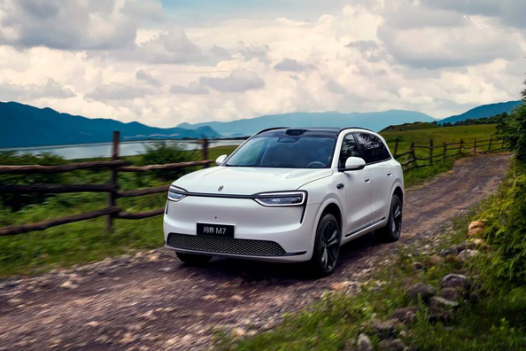 Aito M7 2025: Prehľad elektrickej verzie crossoveru
