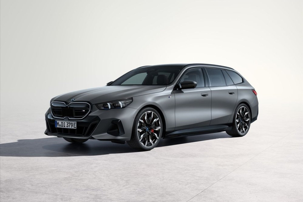 BMW i5 Touring M60 xDrive 2024: Test elektrického kombi