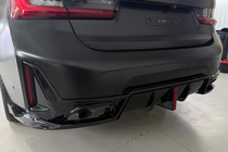 BMW 3. rad G20/G21 2018– Difúzor zadného nárazníka B-Style LED (pre M-Sport 2023+, ABS) fotografia 6