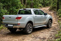 Mazda BT-50 2012– Bočné nášľapy typu X5 (2 ks, hliník) fotografia 1
