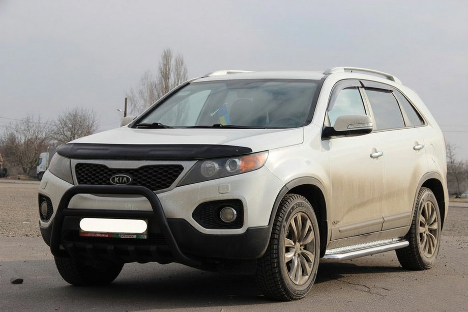 Kia Sorento II XM 2009–2014 Predný ochranný rám WT003 Black (nerez) Fotografia 2