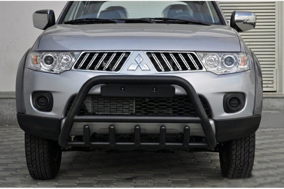 Mitsubishi L200 2006–2015 Predný ochranný rám WT003 Black (nerez) Fotografia 3