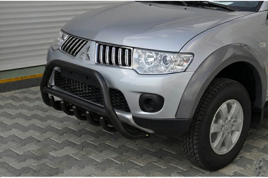 Mitsubishi Pajero Sport 2008–2015 Predný ochranný rám WT003 Black (nerezová oceľ) Image