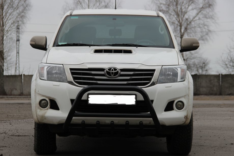 Toyota Hilux 2006–2015 Bullbar WT003 Black (nerez) Image