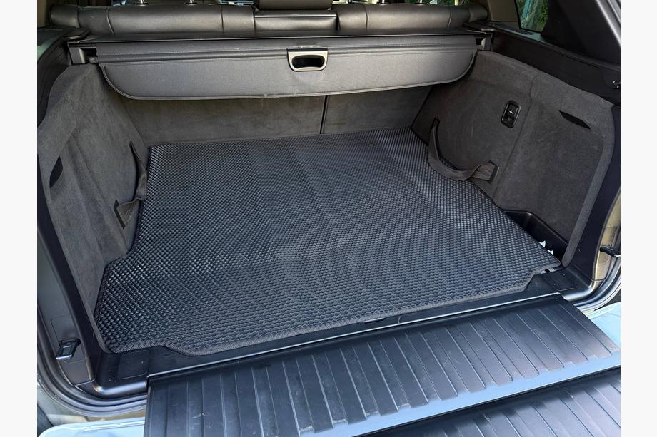 BMW X5 E70 2007–2013 Gumová vanička do kufra Carsuit (čierna) Image