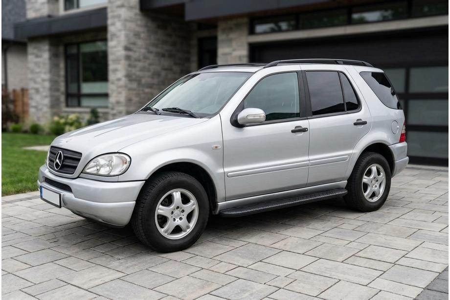 Mercedes ML W163 1997–2005 Bočné nášľapy Bosphorus Black (2 ks, hliník) Image