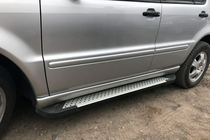 Mercedes ML W163 1997–2005 Bočné nášľapy Allmond Grey (2 ks, hliník) fotografia 6
