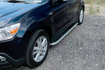 Mitsubishi Outlander 2006–2012 Bočné nášľapy Tayga Grey (2 ks, hliník) fotografia 5