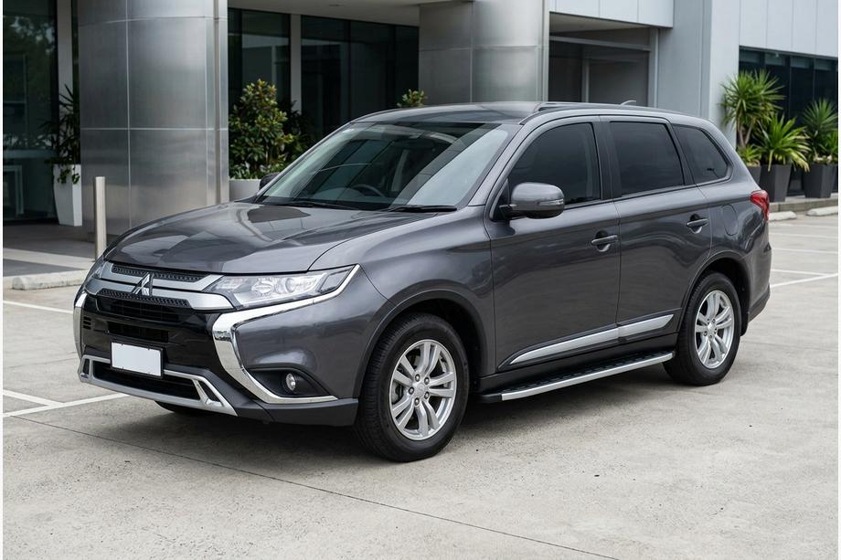 Mitsubishi Outlander 2012–2021 Bočné nášľapy Fullmond (2 ks, hliník) Image