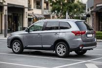 Mitsubishi Outlander 2012–2021 Bočné prahy Tayga Grey (2 ks, hliník) fotografia 1