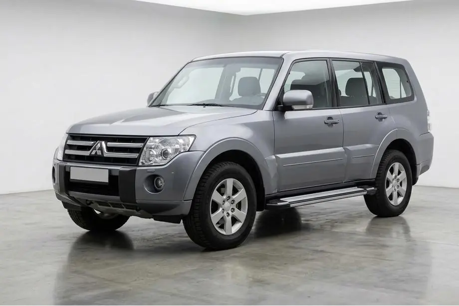 Mitsubishi Pajero Wagon IV 2006–2021 Bočné nášľapy Rainbow (2 ks, hliník) Image