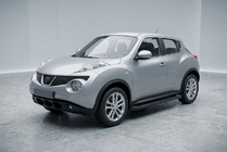 Nissan Juke 2010–2019 Bočné nášľapy Allmond Black (2 ks, hliník) fotografia 1