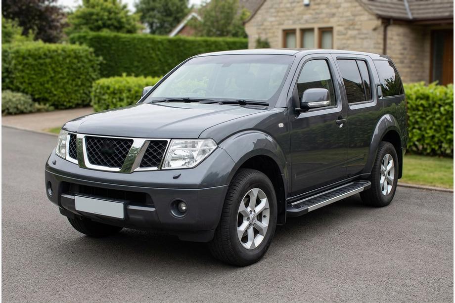 Nissan Pathfinder R51 2005–2014 Bočné nášľapy RedLine V1 (2 ks, hliník) Image
