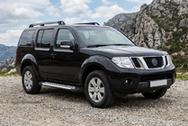 Nissan Pathfinder R51 2005–2014 Bočné prahy Line (2 ks, hliník) fotografia 1