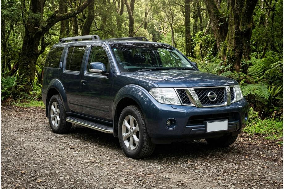Nissan Pathfinder R51 2005–2014 Bočné prahy Maydos V1 (2 ks, hliník ↗ nehrdzavejúca oceľ) Image