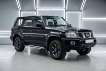 Nissan Patrol Y61 1997–2011 Bočné nášľapy Rainbow (2 ks, hliník) fotografia 1